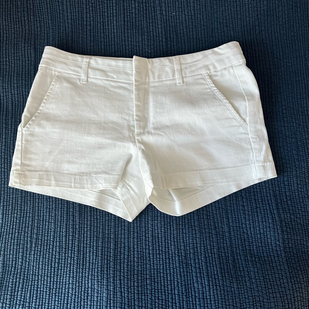 Harper white stretchy shorts